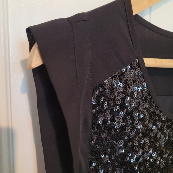 Smart Set Sequined Sleeveless Top - Picture 4 of 10